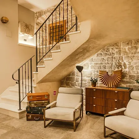 Armerun Heritage & Residences Hotel 4*