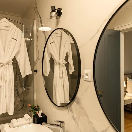 Отель Armerun Heritage & Residences 4*