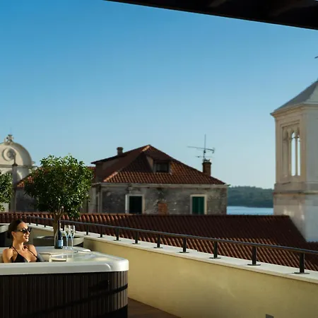 Armerun Heritage & Residences