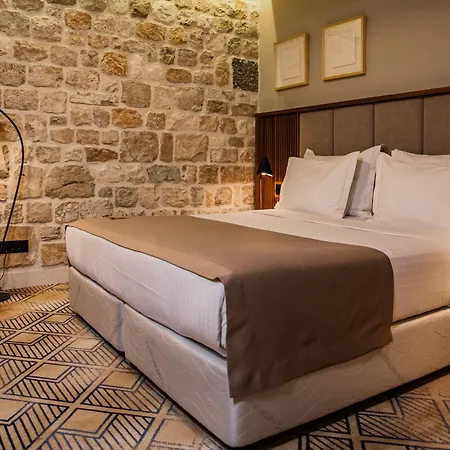 Armerun Heritage & Residences Hotel 4*