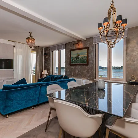 فندق Armerun Heritage & Residences 4*