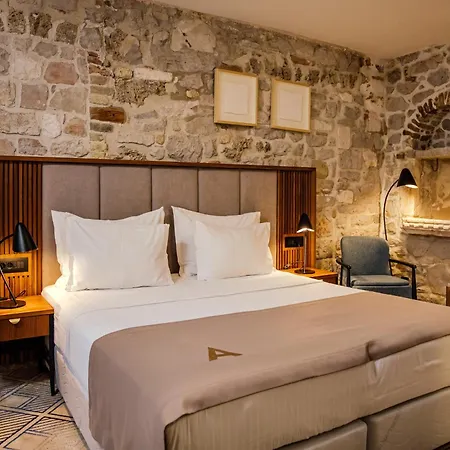 Armerun Heritage & Residences 4* Σίμπενικ
