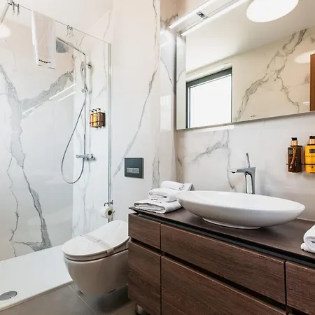 Armerun Heritage & Residences Hotel 4*