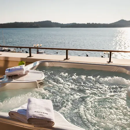 Armerun Heritage Hotel&residences 4*
