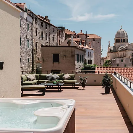 Armerun Heritage & Residences Hotel