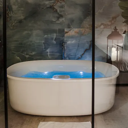 Отель Armerun Heritage & Residences 4*