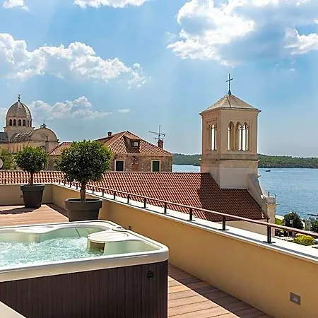 Armerun Heritage & Residences 4*
