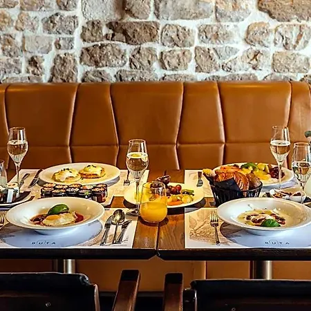 Ξενοδοχείο Armerun Heritage & Residences 4*