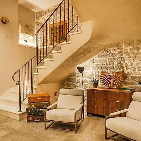 Armerun Heritage & Residences Ξενοδοχείο 4*