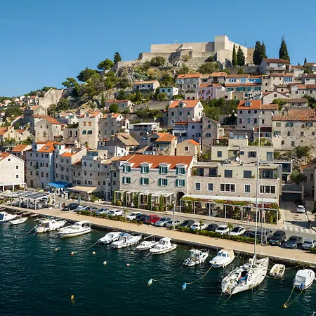 Armerun Heritage & Residences 4*