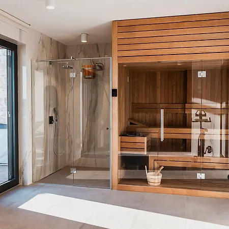 Armerun Heritage & Residences 4*