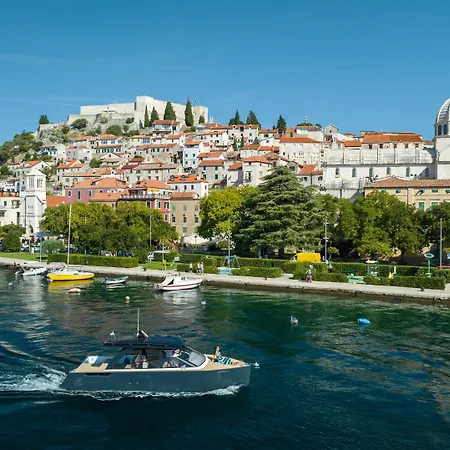 Ξενοδοχείο Armerun Heritage & Residences 4*