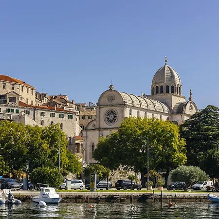Ξενοδοχείο Armerun Heritage & Residences 4*