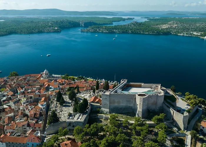 Armerun Heritage & Residences