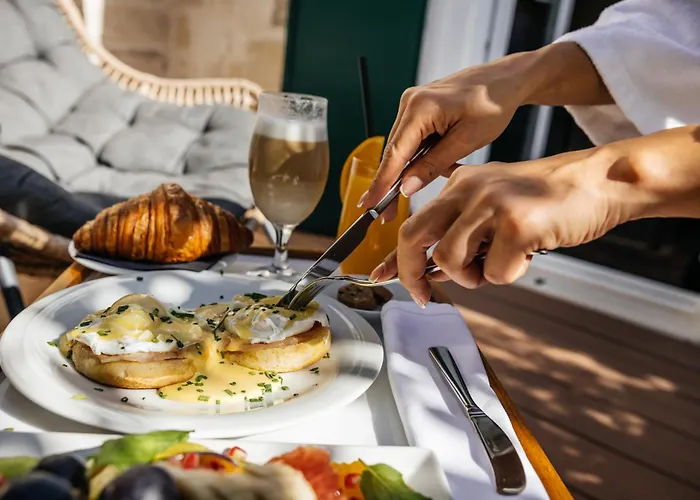 Armerun Heritage & Residences Hotel 4*