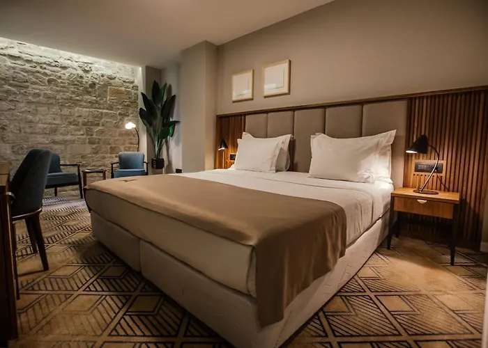 Armerun Heritage & Residences Hotel 4*