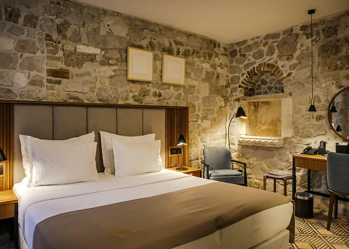 Armerun Heritage & Residences Hotel