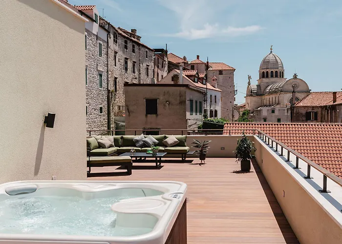 Armerun Heritage & Residences Hotel